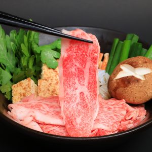 松阪牛の写真「松阪牛のすき焼きの箸上げ（土鍋）」