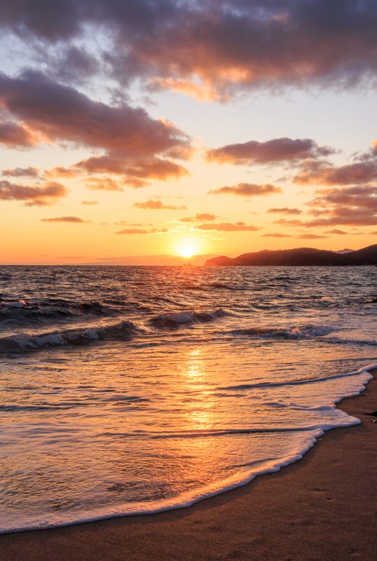 塩鹿ビーチの写真「夕焼けが美しい砂浜」