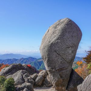 仙ヶ岳の写真「仙の石」