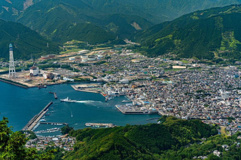 天狗倉山の写真「尾鷲の町並みをズームアップ」