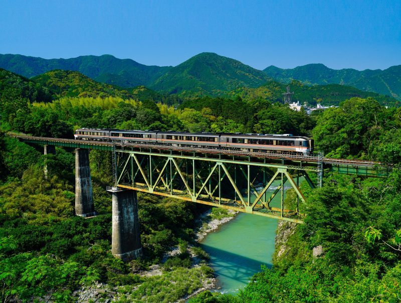 宮川の写真「三瀬谷ダムと紀勢本線」